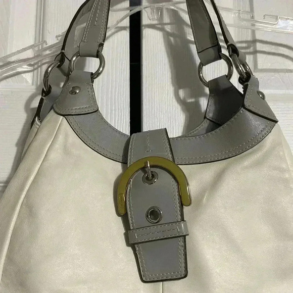 Gray & cream vintage coach shoulder bag - Picture 4 of 16